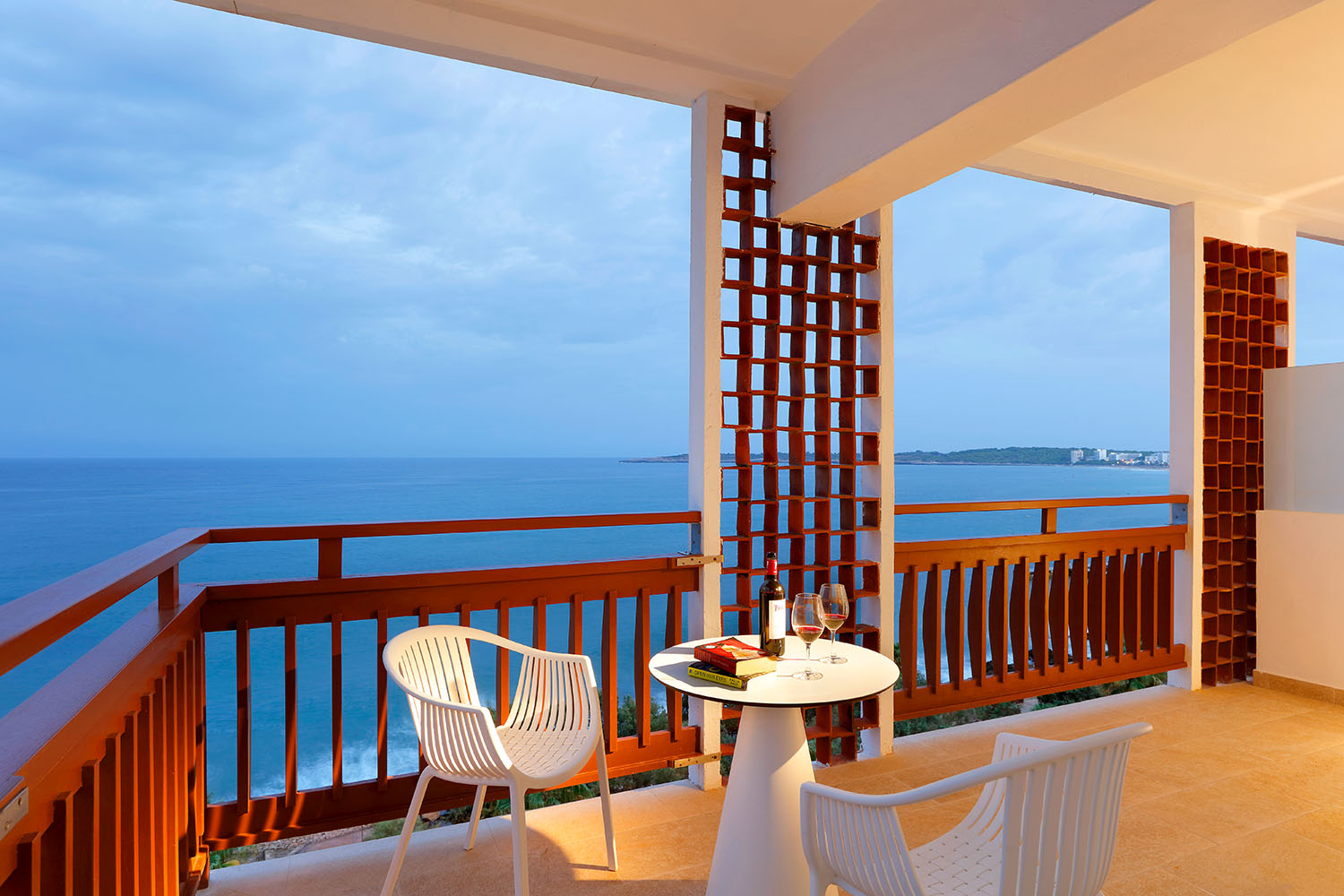 090_alta_CaleiaTalayotSpaHotel Suite Junior.jpg